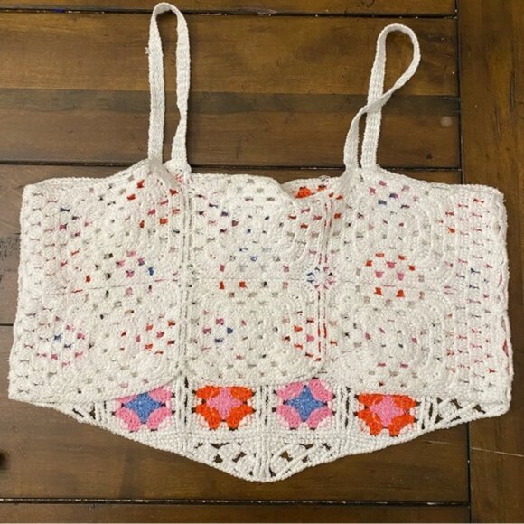Altar'd State Women’s XL Crochet Crop Top NWOT, Multicolor festival style - Picture 4 of 7